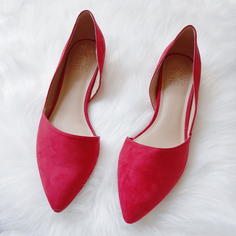 Pointy red flats
